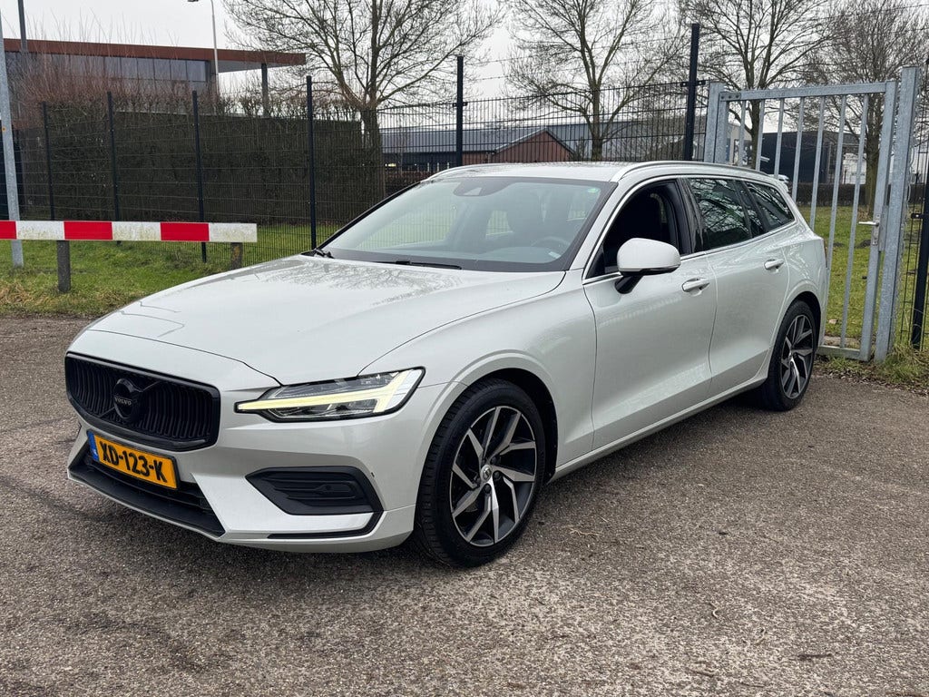 Volvo V60 —