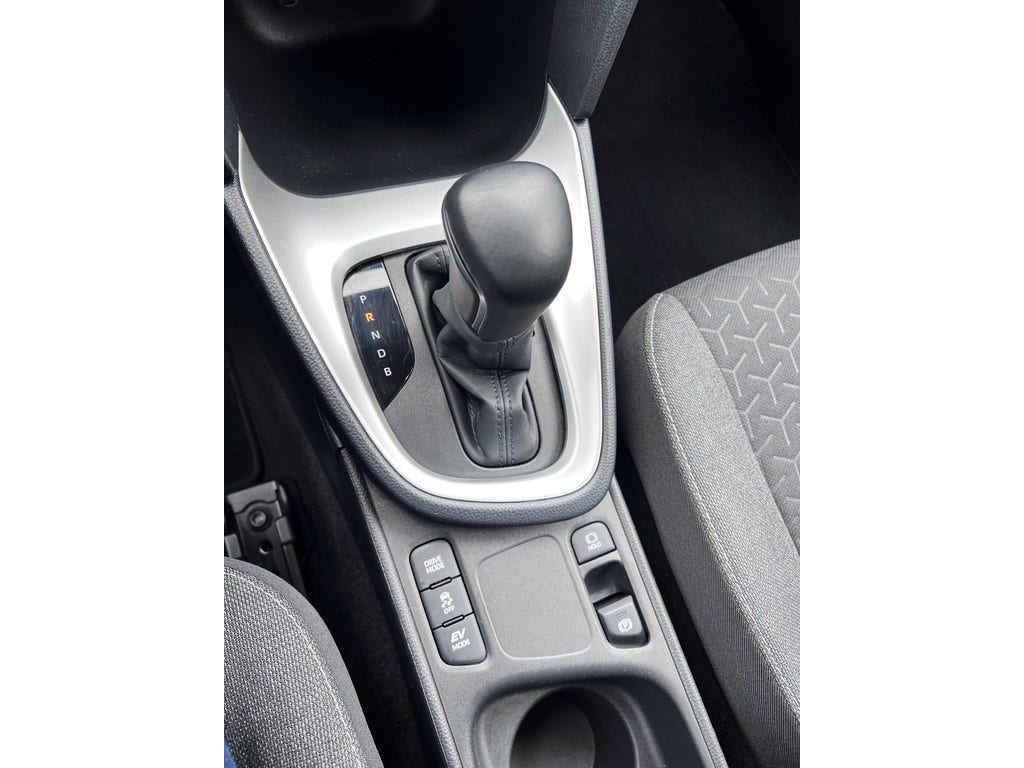 Toyota Yaris Cross (12)