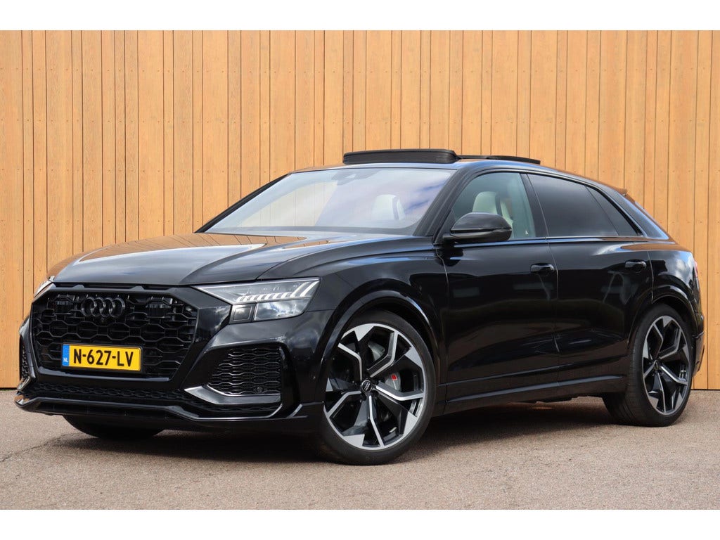 Audi RSQ8