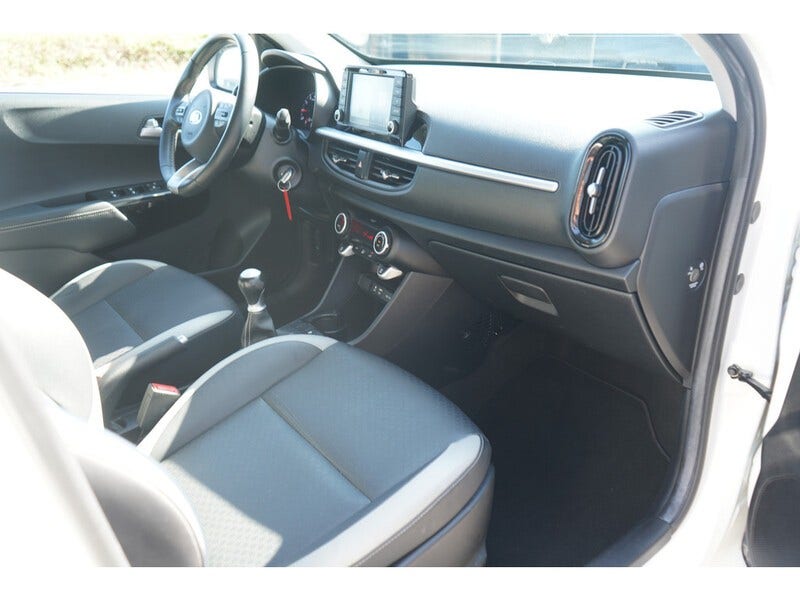 Kia Picanto (17)