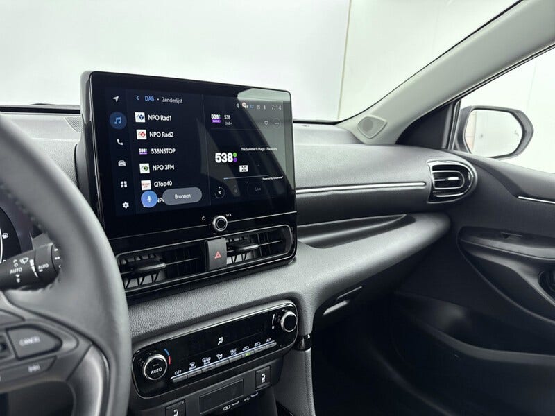 Toyota Yaris (6)