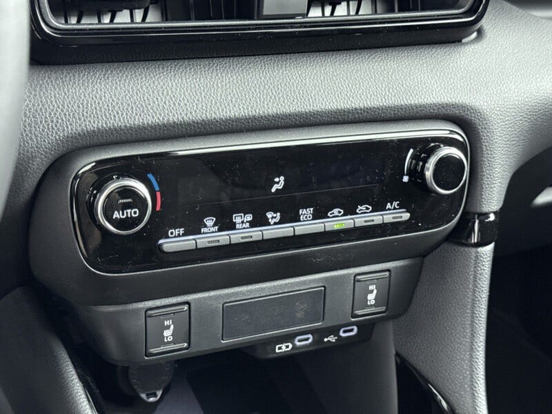 Toyota Yaris (9)