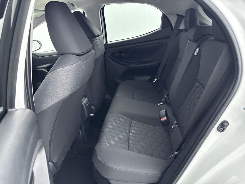 Toyota Yaris (15)