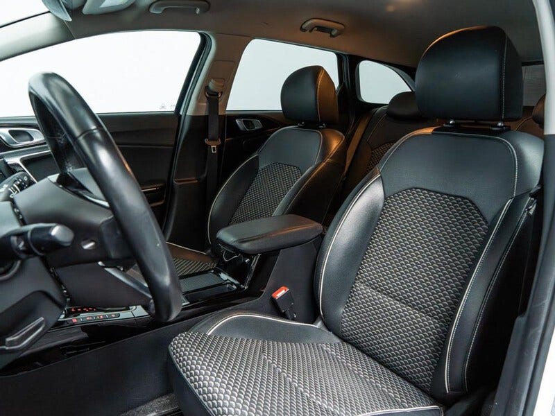 Kia Ceed Sportswagon (9)