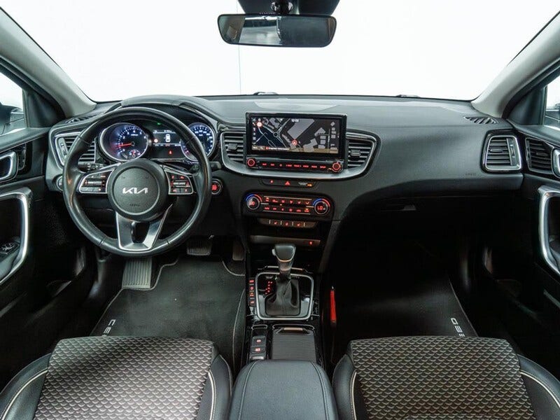 Kia Ceed Sportswagon (11)