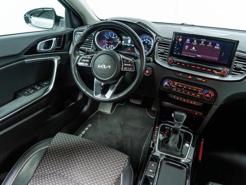 Kia Ceed Sportswagon (12)