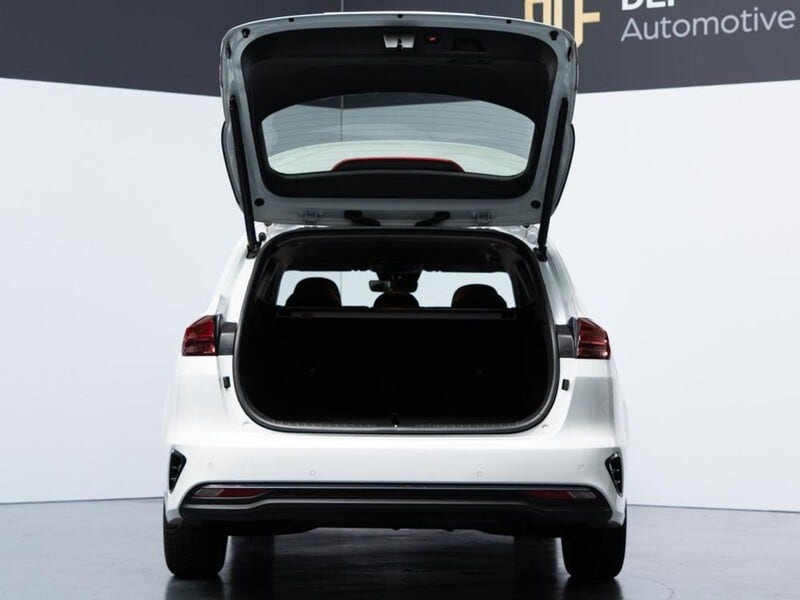 Kia Ceed Sportswagon (23)