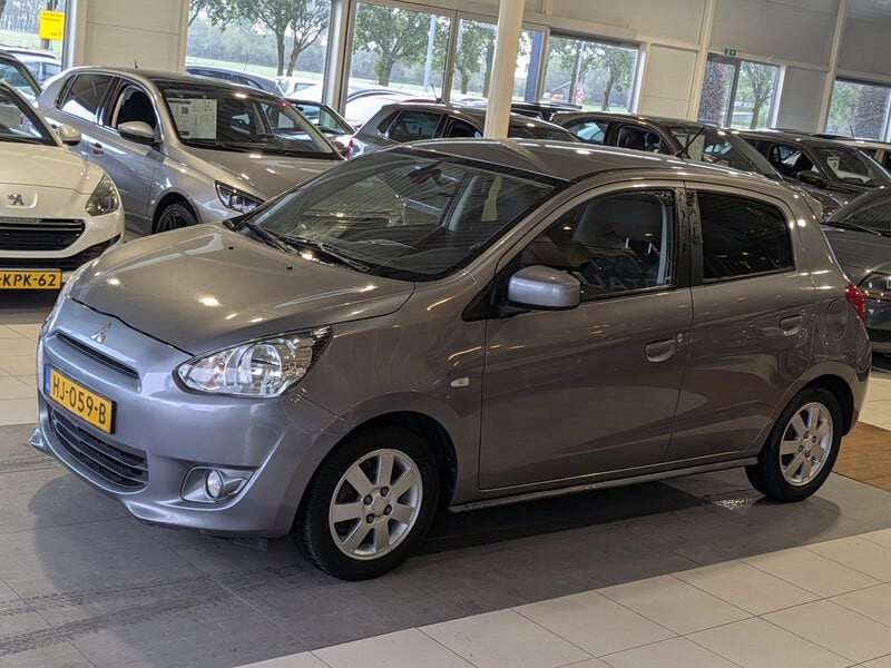Mitsubishi Space Star (2)