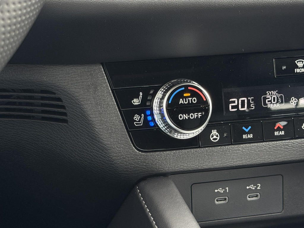 Mitsubishi Outlander (22)