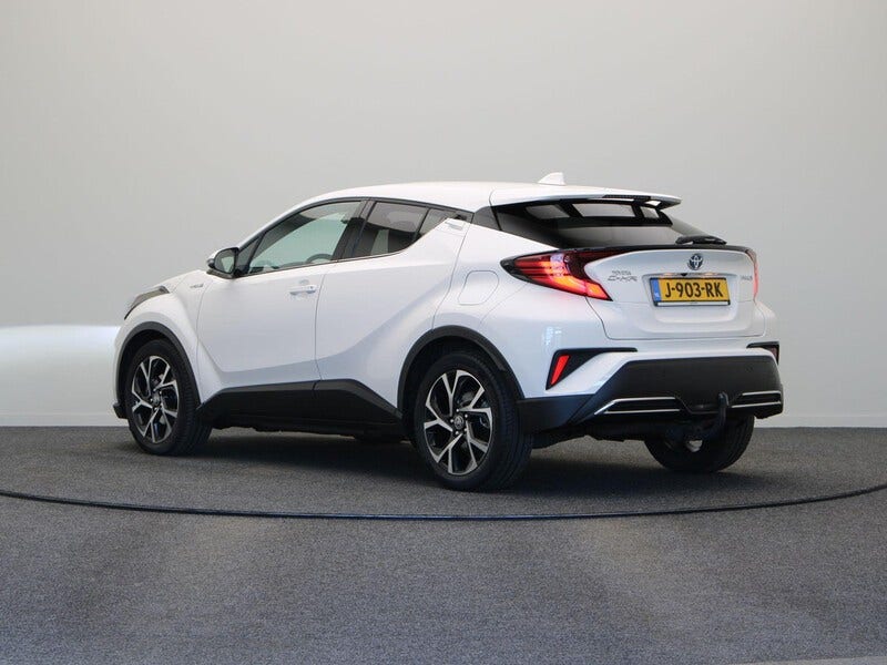 Toyota C-HR (2)