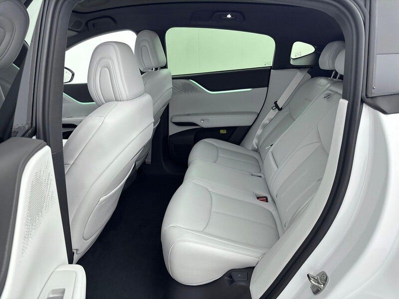 XPENG G6 (9)