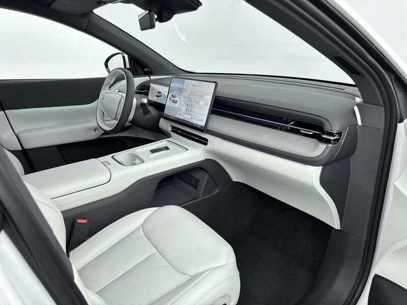 XPENG G6 (10)