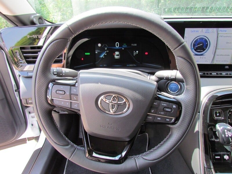 Toyota Mirai (12)