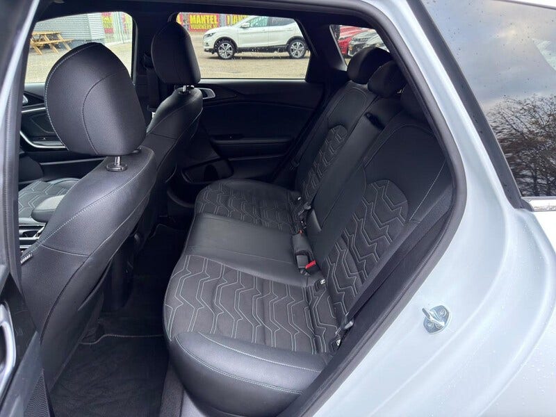 Kia Ceed Sportswagon (10)