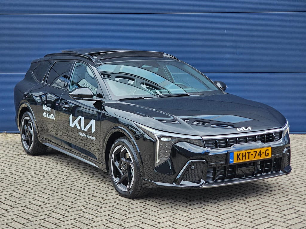 Kia K4 (3)