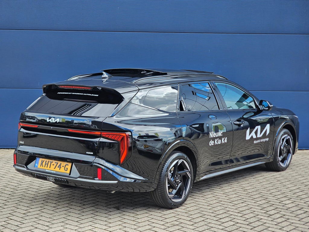 Kia K4 (8)