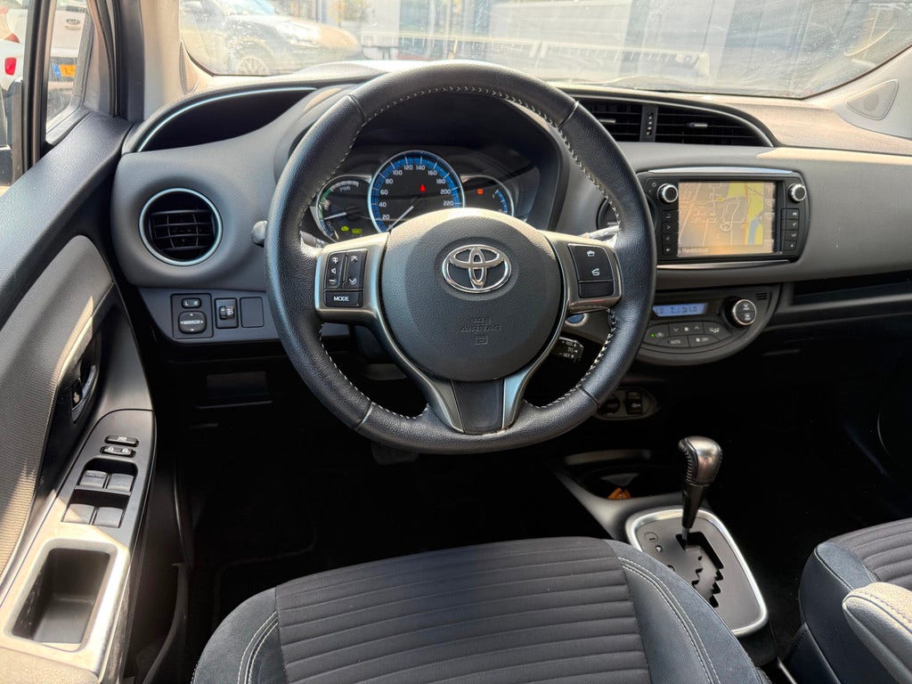 Toyota Yaris (4)