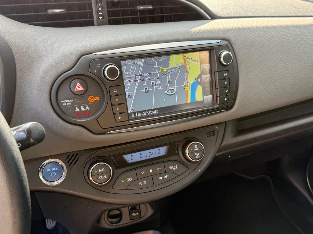 Toyota Yaris (5)