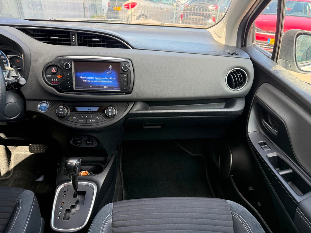 Toyota Yaris (7)
