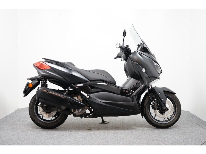 Yamaha X MAX