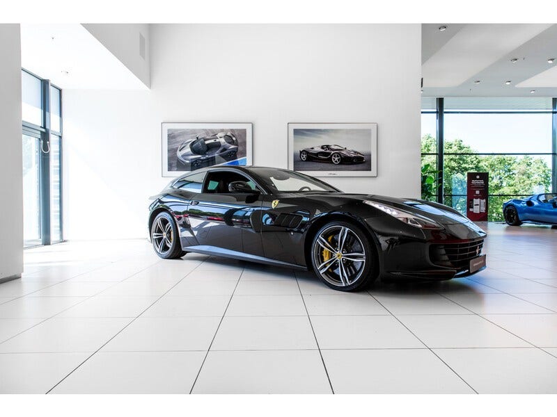 Ferrari GTC4Lusso