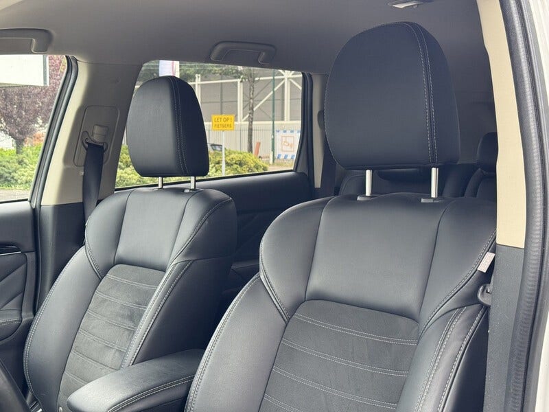Mitsubishi Outlander (10)
