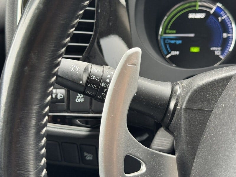 Mitsubishi Outlander (24)