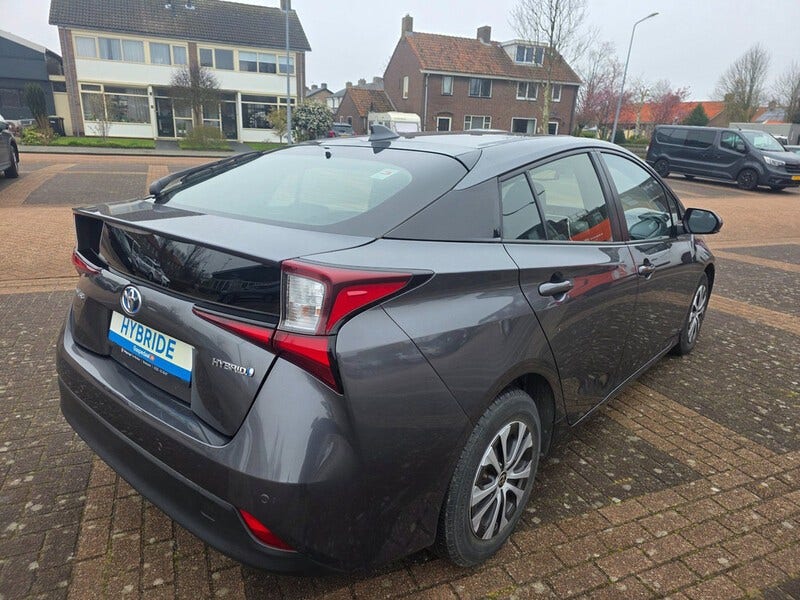 Toyota Prius (6)