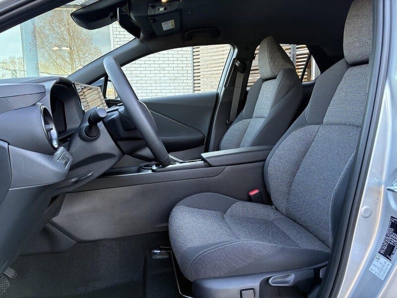Toyota C-HR (12)