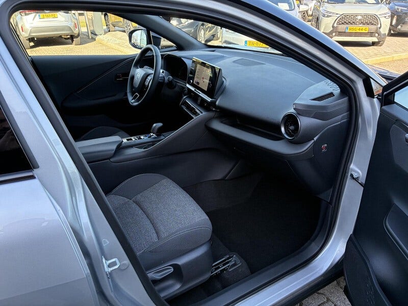 Toyota C-HR (13)