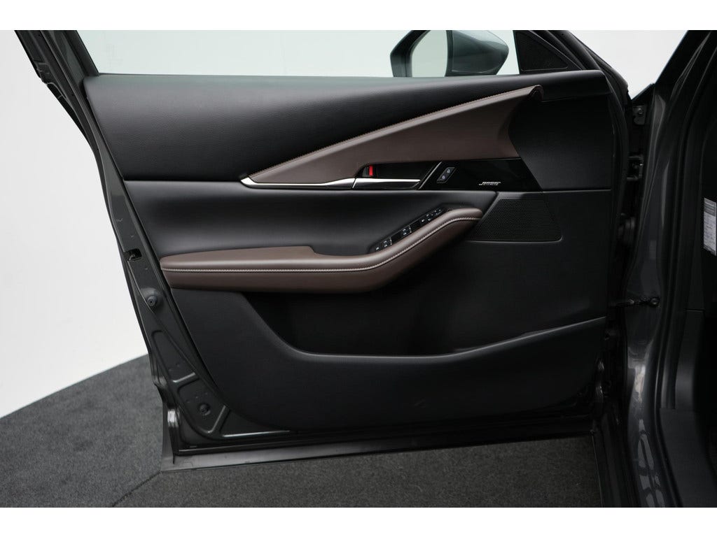 Mazda CX-30 (11)