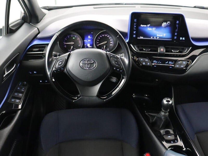Toyota C-HR (3)