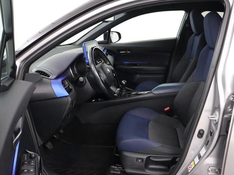 Toyota C-HR (4)