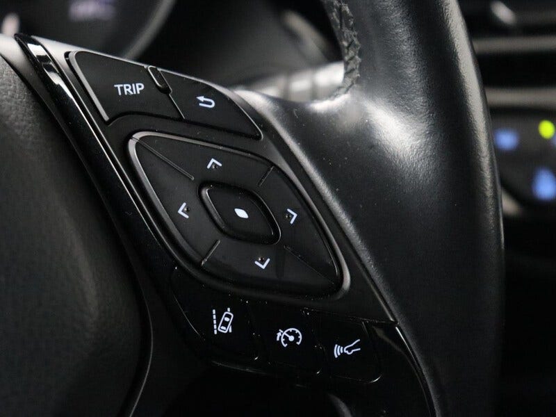 Toyota C-HR (17)