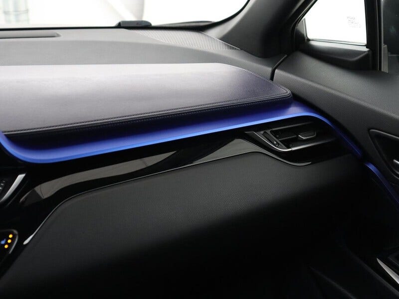 Toyota C-HR (22)
