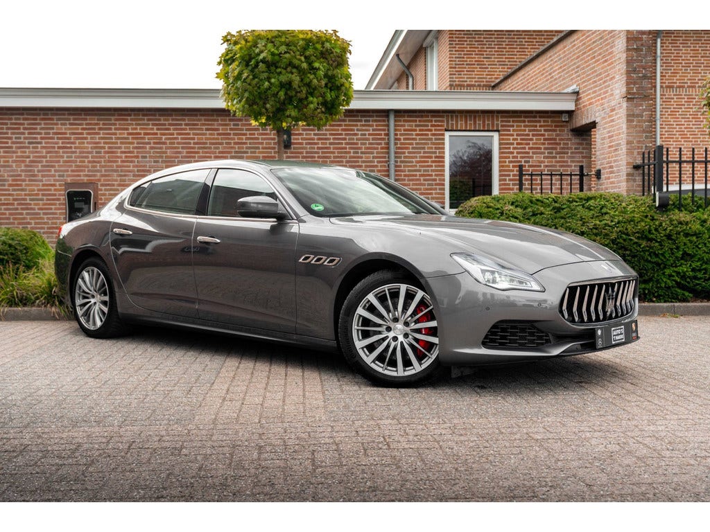 Maserati Quattroporte