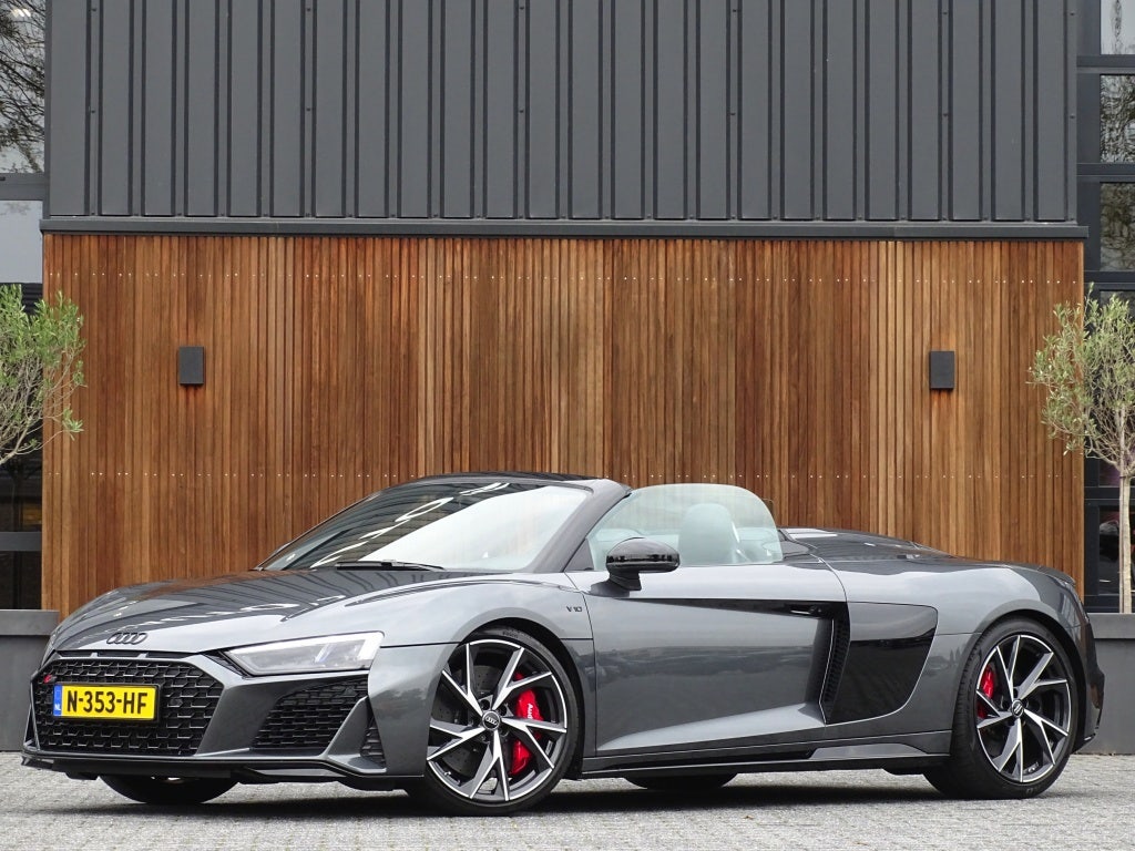Audi R8