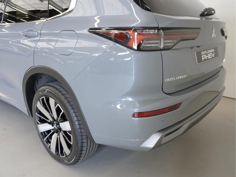 Mitsubishi Outlander (3)