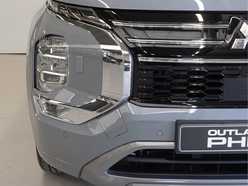 Mitsubishi Outlander (6)