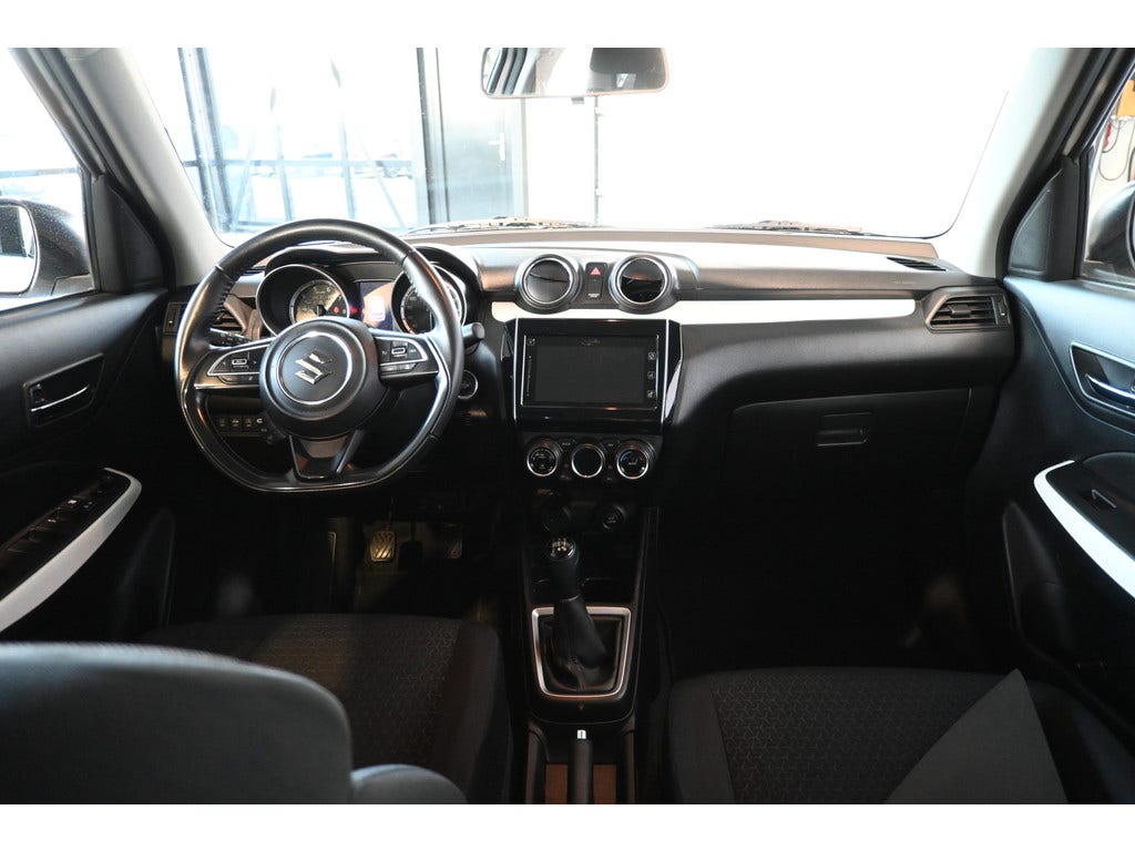 Suzuki Swift (2)