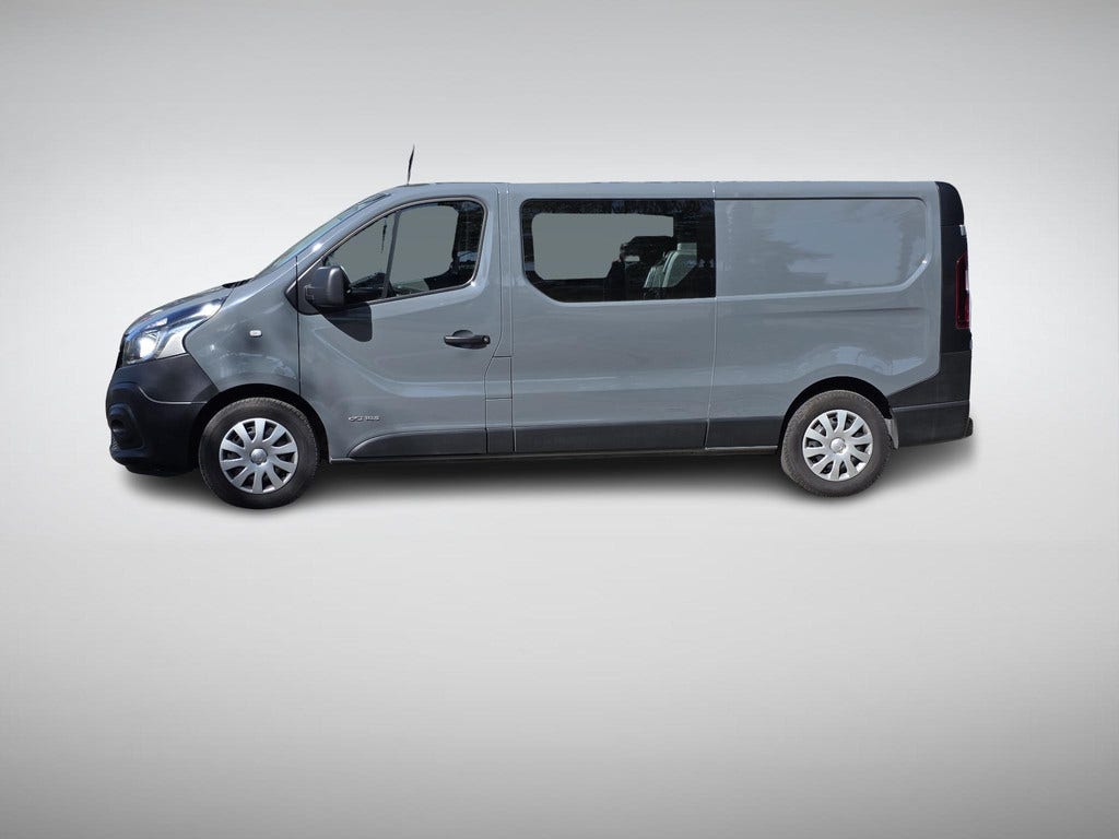 Nissan NV300 (2)