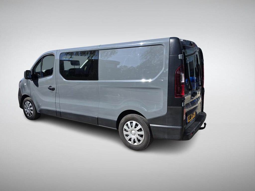 Nissan NV300 (3)