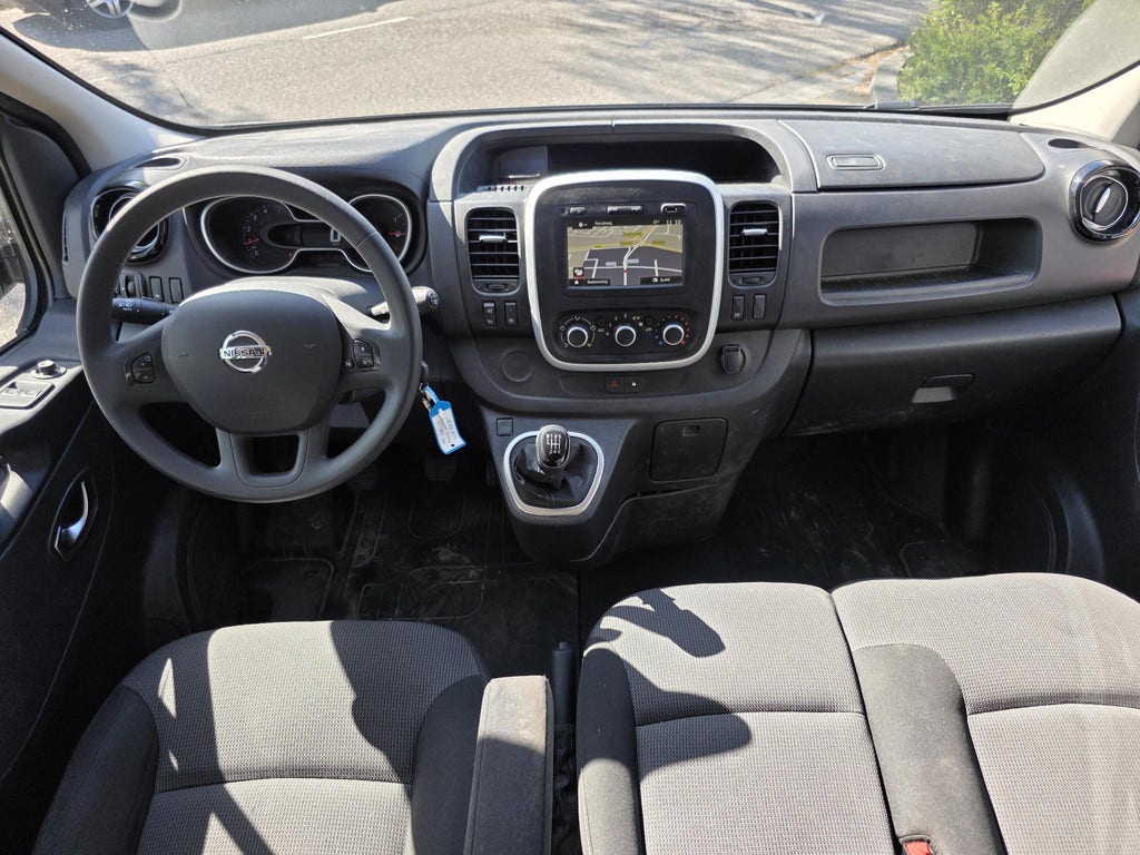 Nissan NV300 (14)