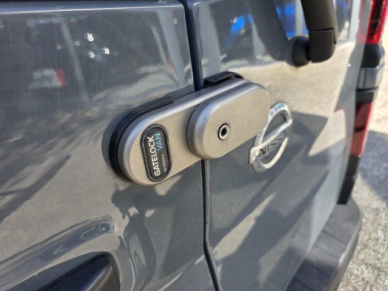 Nissan NV300 (16)