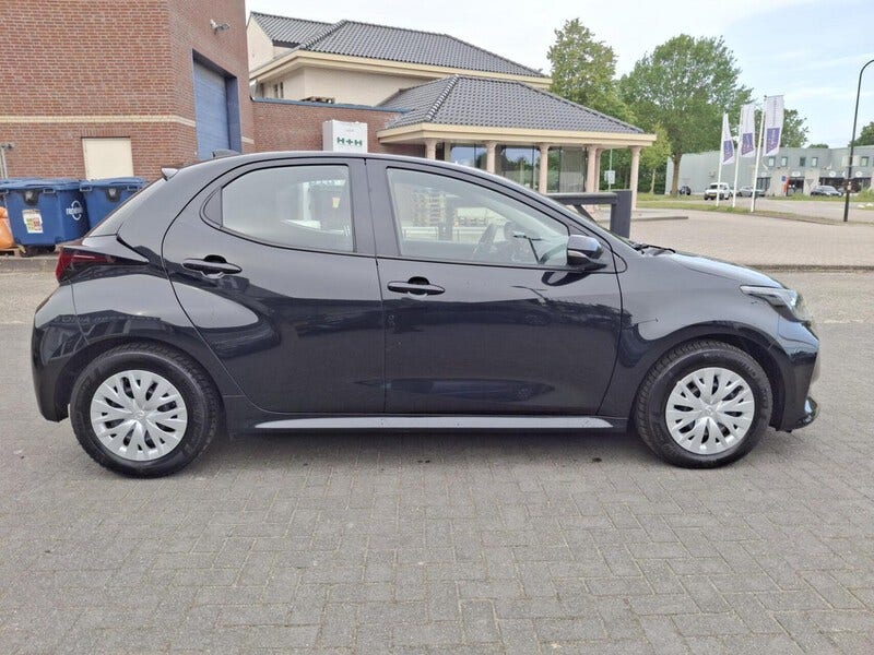 Mazda 2 Hybrid (7)
