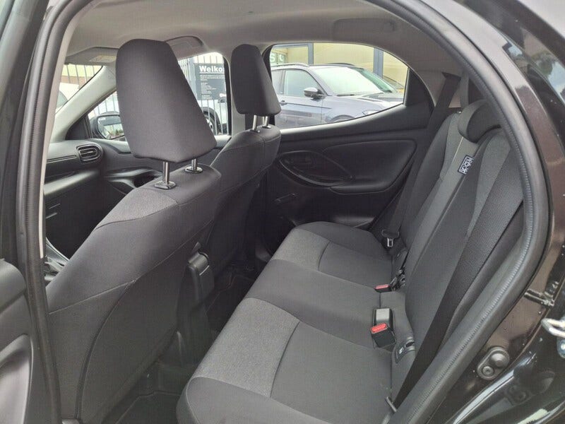 Mazda 2 Hybrid (16)