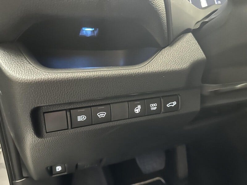 Toyota RAV4 (5)