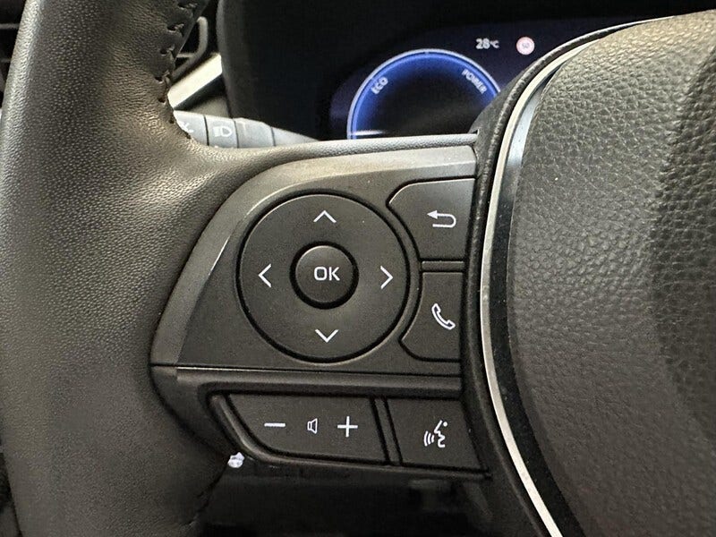 Toyota RAV4 (7)