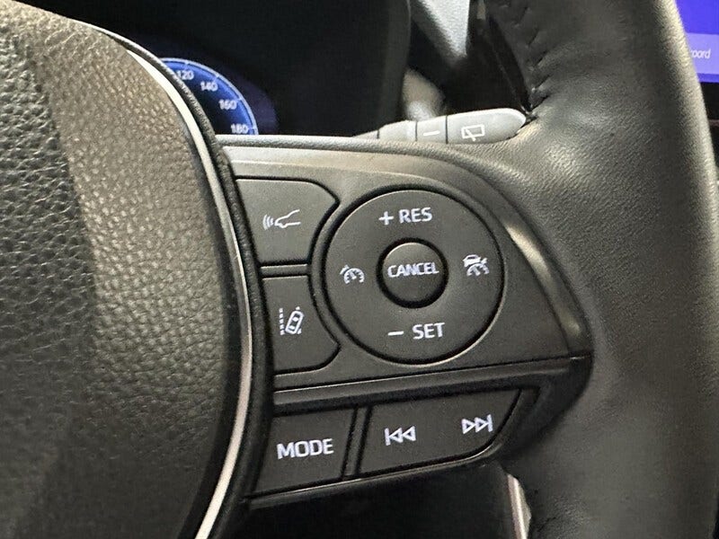 Toyota RAV4 (12)