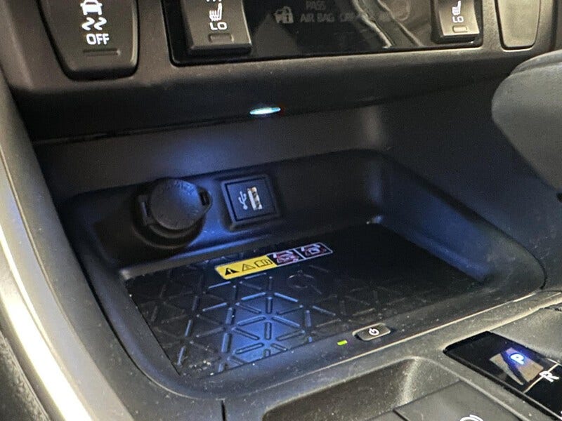 Toyota RAV4 (18)